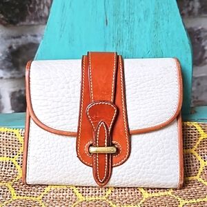 Vintage Dooney and Bourke Cream Leather Wallet